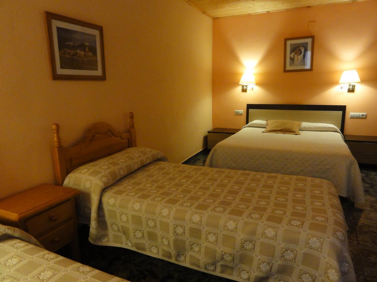 Ca L'Amadeu Hotel Vilanova de Escornalbou Esterno foto