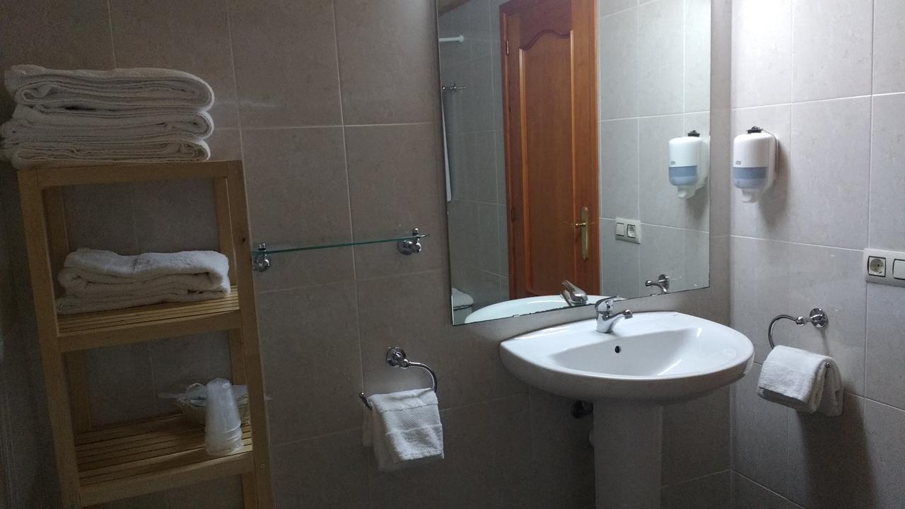 Ca L'Amadeu Hotel Vilanova de Escornalbou Esterno foto